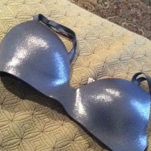 Wireless Victoria Secret 36C bra